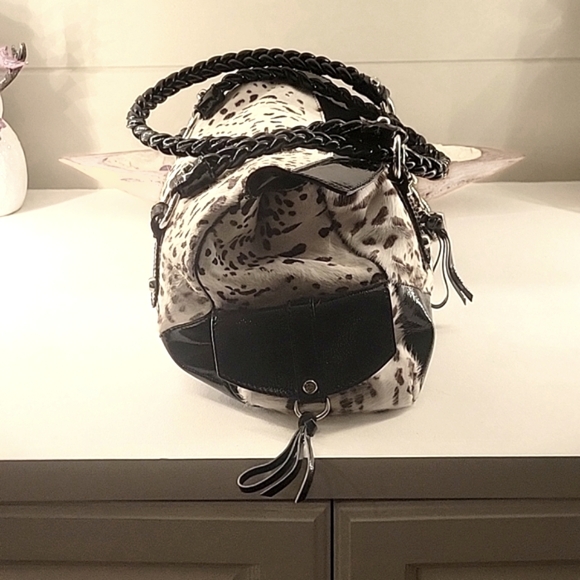 Francesco Biasia Black & White Calf Skin Handbag - Picture 3 of 9